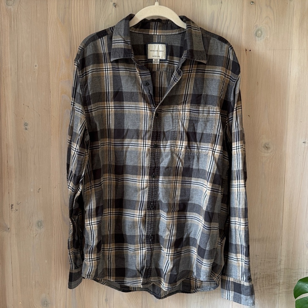 American Eagle Men’s Flannel Plaid Button Down Shirt Size M